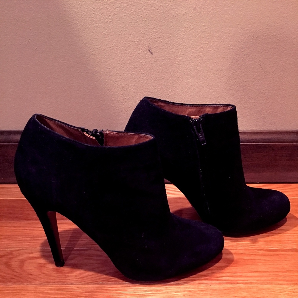 Women's Aldo Black Suede Ankle Booties